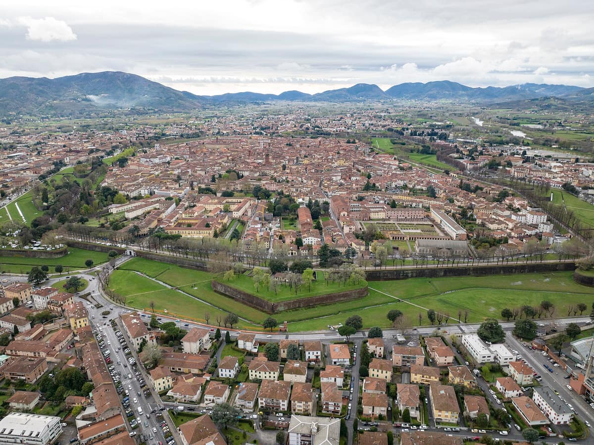 A view of Lucca, the town where Martini Centro Medico is located